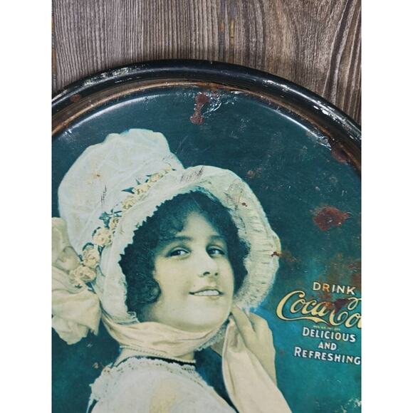 Vintage Coca-Cola Oval Tray, Betty Girl 1972 Reproduction, Primitive & Rusty - Picture 2 of 6
